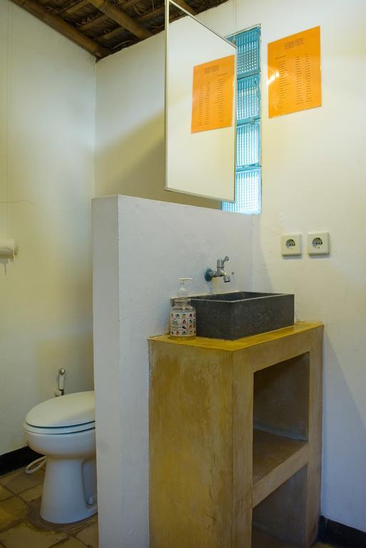 ViaVia Guesthouse Yogyakarta Værelse billede