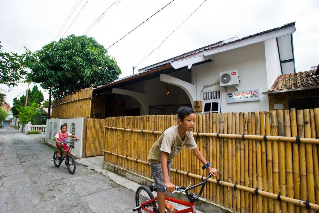 ViaVia Guesthouse Yogyakarta Eksteriør billede