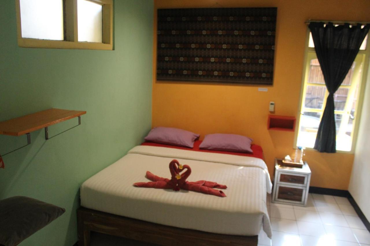 ViaVia Guesthouse Yogyakarta Eksteriør billede