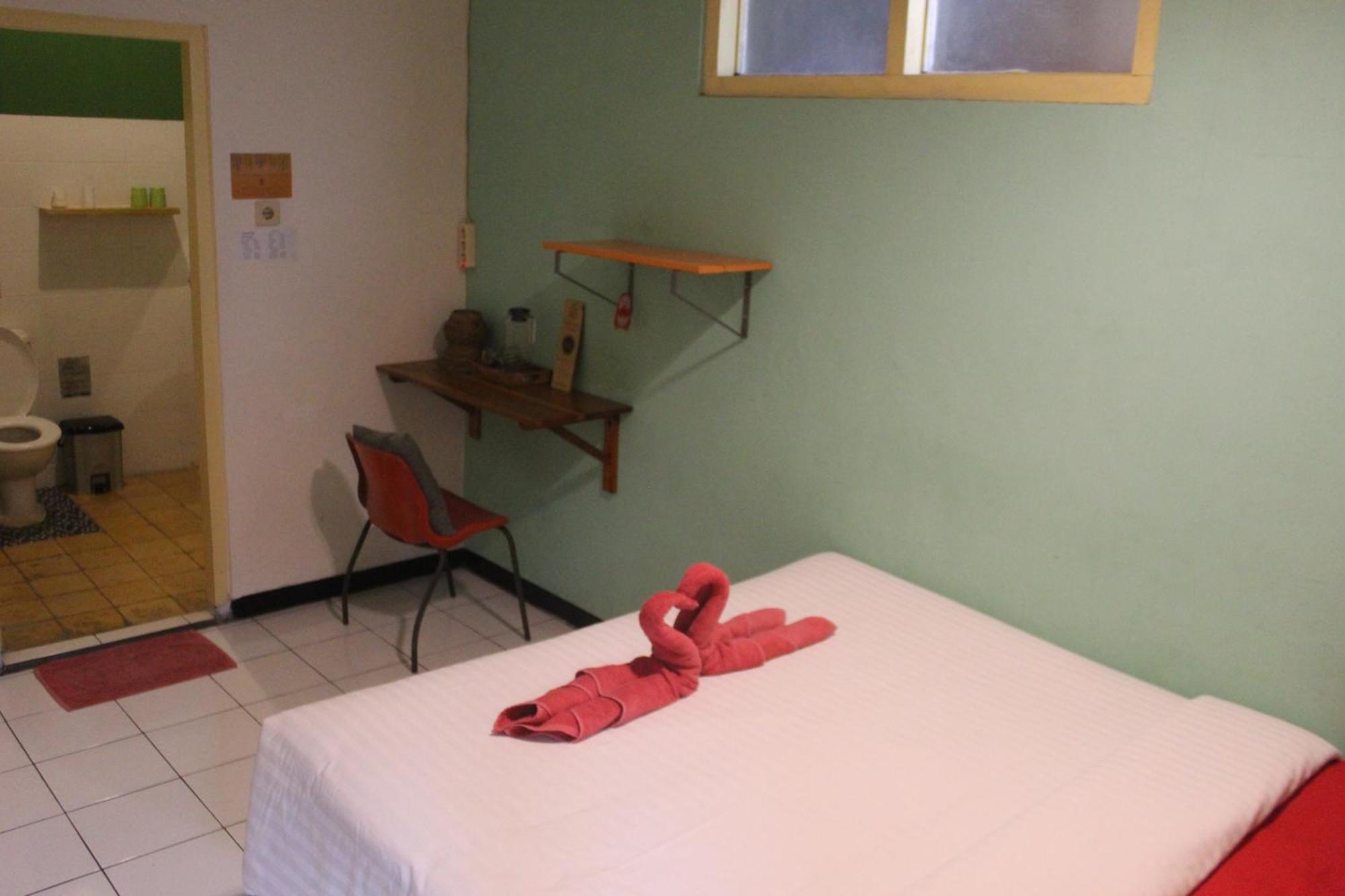 ViaVia Guesthouse Yogyakarta Eksteriør billede