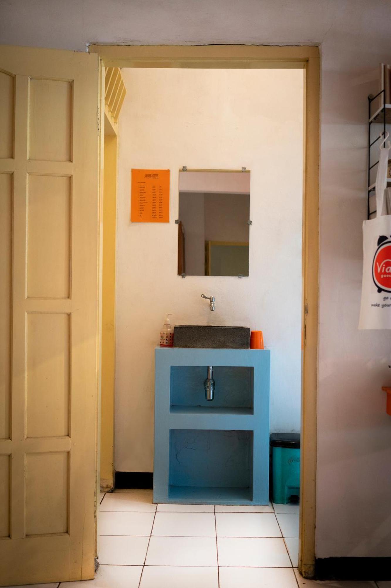 ViaVia Guesthouse Yogyakarta Eksteriør billede
