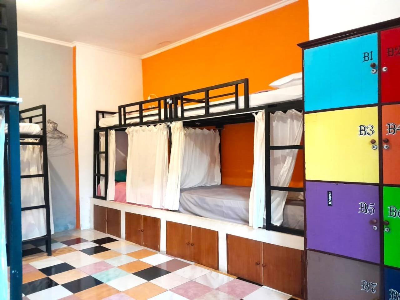 ViaVia Guesthouse Yogyakarta Eksteriør billede