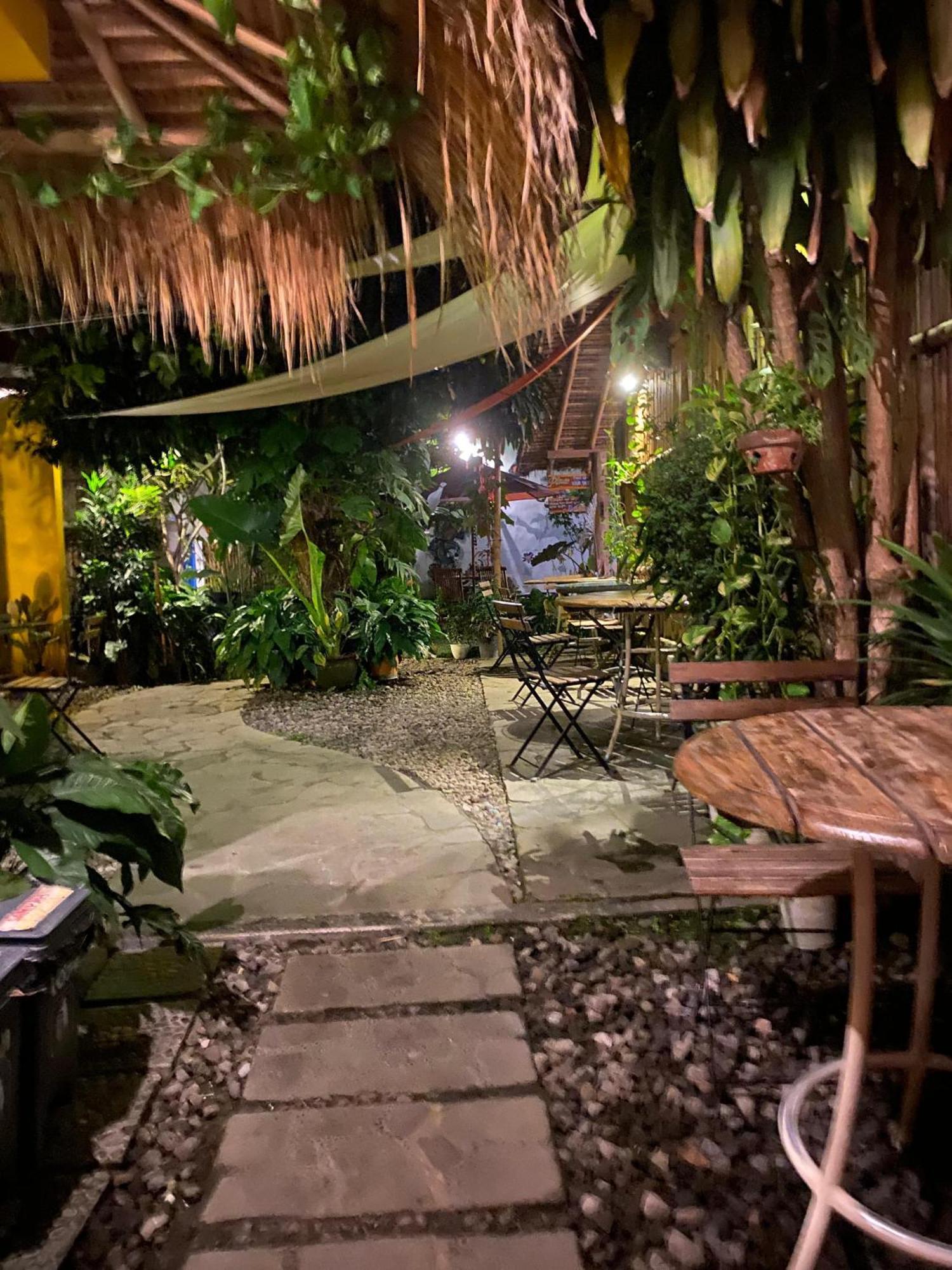 ViaVia Guesthouse Yogyakarta Eksteriør billede