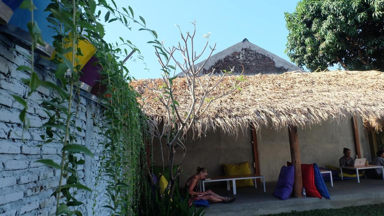 ViaVia Guesthouse Yogyakarta Eksteriør billede